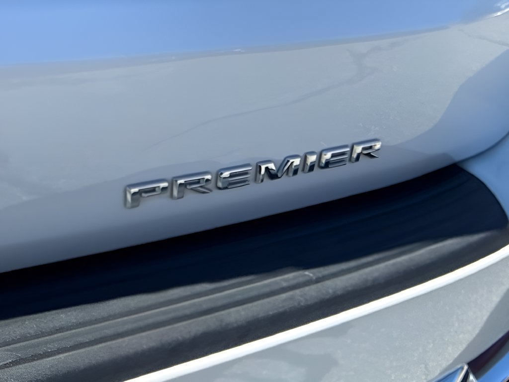 Used 2025 Chevrolet Tahoe Premier AWD/4WD image 29