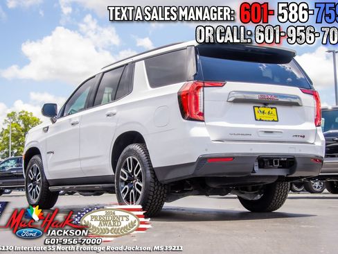 Used 2023 GMC Yukon AT4 AWD/4WD image 4