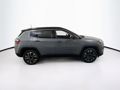 Used 2022 Jeep Compass Limited AWD/4WD image 4
