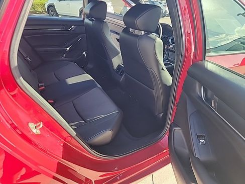 Used 2019 Honda Accord Sport image 14