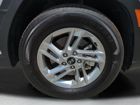 Used 2025 Hyundai Tucson SE FWD image 25