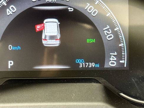 Used 2023 Toyota RAV4 XLE w/ Convenience Package image 12