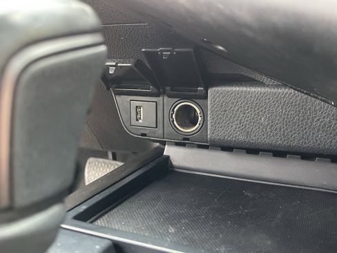 Used 2023 Toyota Camry SE image 26