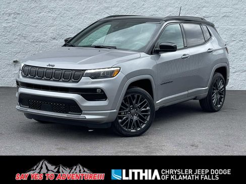 Used 2022 Jeep Compass High Altitude image 1