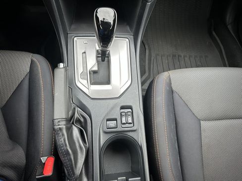 Used 2019 Subaru Crosstrek 2.0i Premium w/ Eyesight System image 11