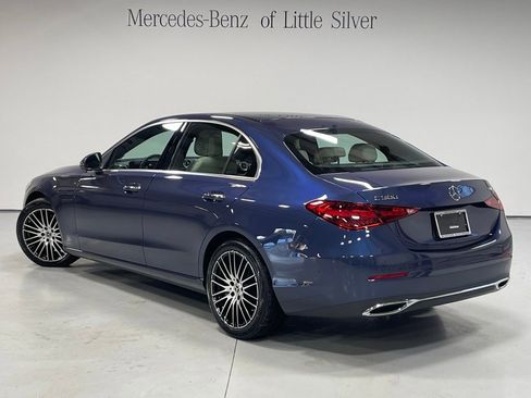Used 2025 Mercedes-Benz C 300 4MATIC Sedan image 3