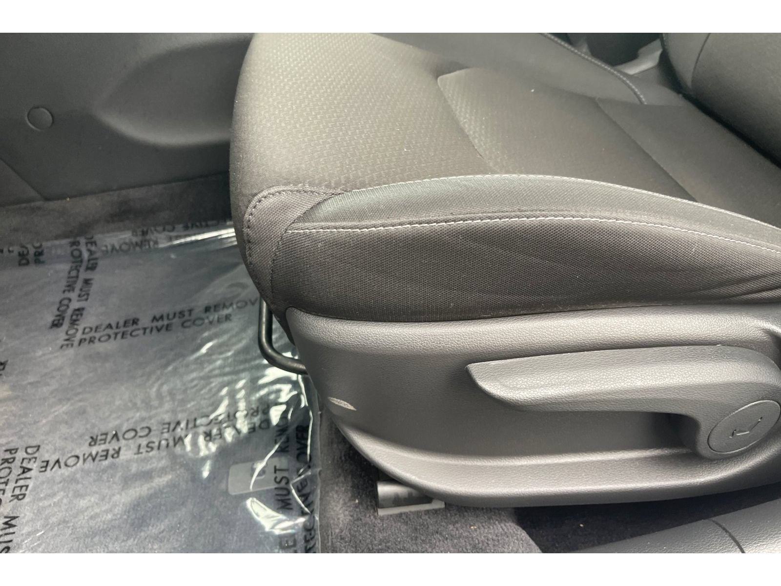 Used 2018 Hyundai Elantra GT FWD image 13