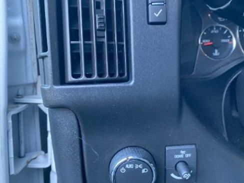 Used 2019 Chevrolet Express 2500 image 20