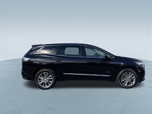 Used 2023 Buick Enclave Avenir w/ Avenir Technology Package image 9