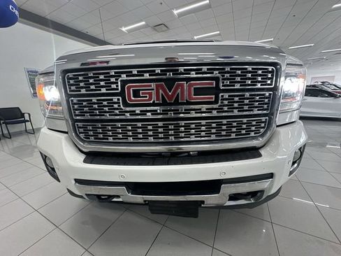 Used 2018 GMC Sierra 2500 Denali image 33