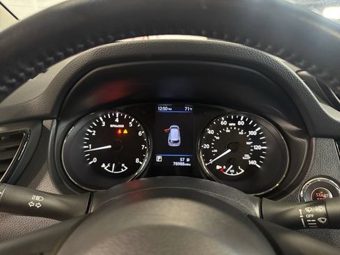 Used 2019 Nissan Rogue SV w/ Sun & Sound Touring Package AWD/4WD image 20
