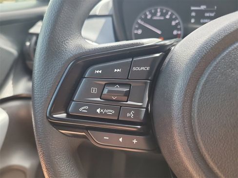 Used 2025 Subaru Crosstrek 2.0i Premium image 25