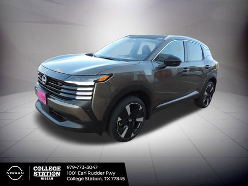 New 2026 Nissan Kicks SR image 8