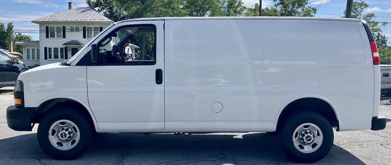 Used 2023 GMC Savana 2500 w/ Driver Convenience Package RWD image 8