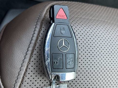 Used 2015 Mercedes-Benz SL 550 image 42