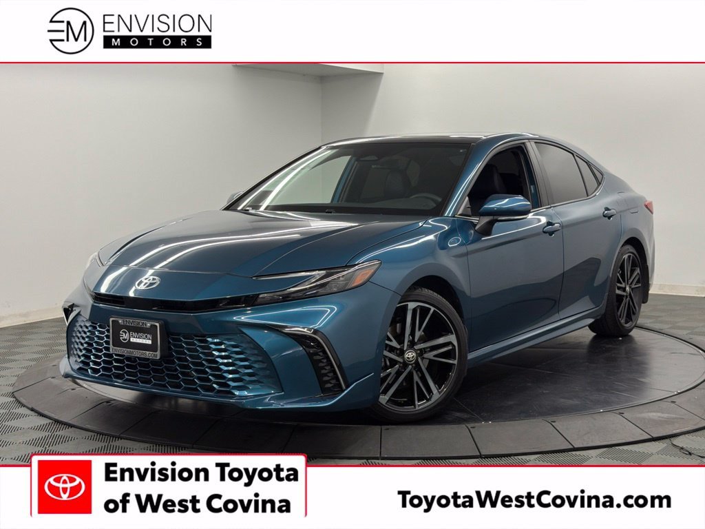 Used 2025 Toyota Camry XSE FWD 360° Tour