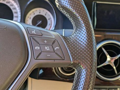 Used 2015 Mercedes-Benz GLK 350 2WD image 11