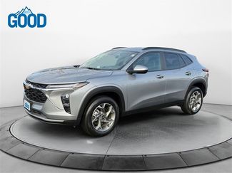 Used 2025 Chevrolet Trax LT w/ LT Convenience Package video 1