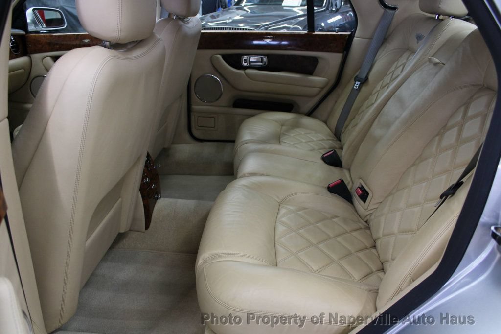 Used 2004 Bentley Arnage T RWD image 38