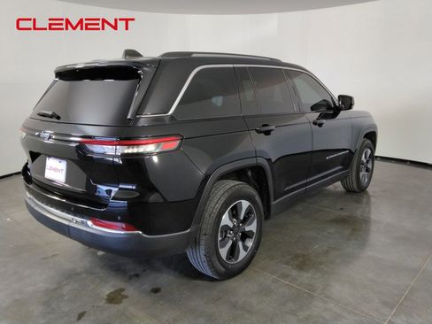 Used 2022 Jeep Grand Cherokee Limited 4xe AWD/4WD image 4