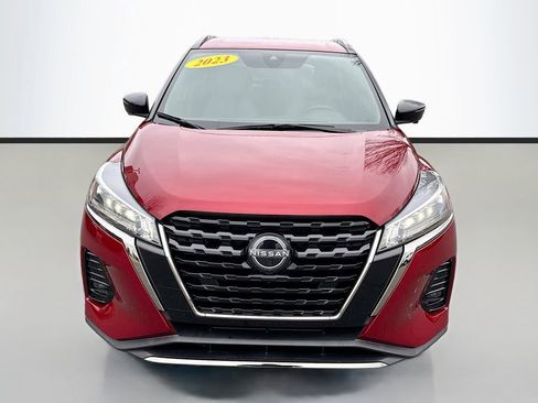 Used 2023 Nissan Kicks SR w/ SR Premium Package image 2