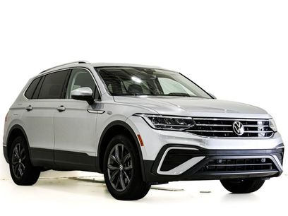 Used 2022 Volkswagen Tiguan SE