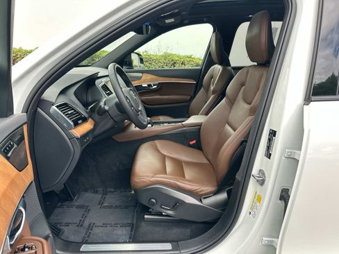 Certified 2023 Volvo XC90 T8 Plus image 17