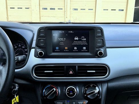 Used 2019 Hyundai Kona SE AWD/4WD image 14