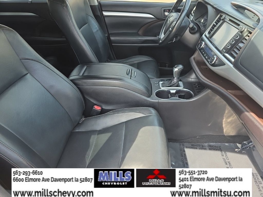 Used 2018 Toyota Highlander XLE FWD image 22
