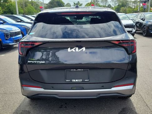 New 2026 Kia Sportage EX FWD image 5