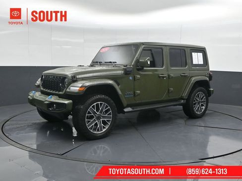 Used 2024 Jeep Wrangler High Altitude AWD/4WD image 7