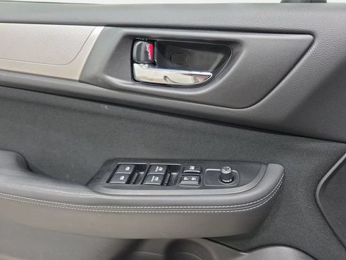 Used 2015 Subaru Outback 2.5i Premium AWD/4WD image 28