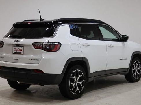 Used 2025 Jeep Compass Limited AWD/4WD image 8