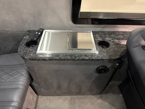 Used 2025 Mercedes-Benz Sprinter 3500 image 15