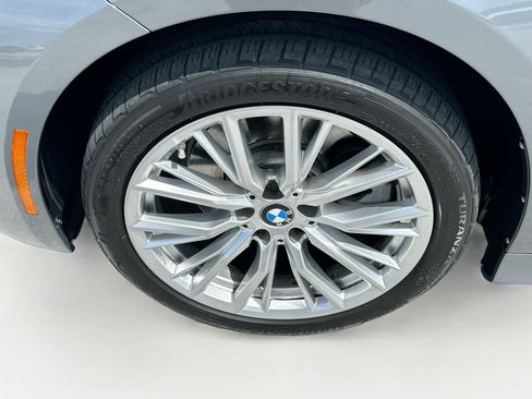 Used 2024 BMW 330i Sedan w/ Premium Package RWD image 34