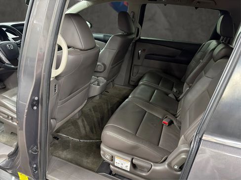 Used 2016 Honda Odyssey Touring image 14