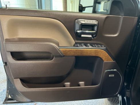 Used 2018 Chevrolet Silverado 2500 LTZ w/ Duramax Plus Package image 24