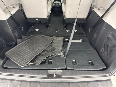 Used 2019 Toyota Sienna Limited Premium FWD image 28