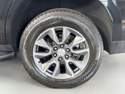 Used 2023 Chevrolet Tahoe LT w/ Luxury Package RWD image 37