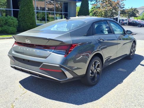 New 2026 Hyundai Elantra Sport FWD image 4