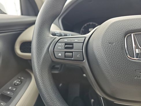 Used 2026 Honda HR-V LX image 17