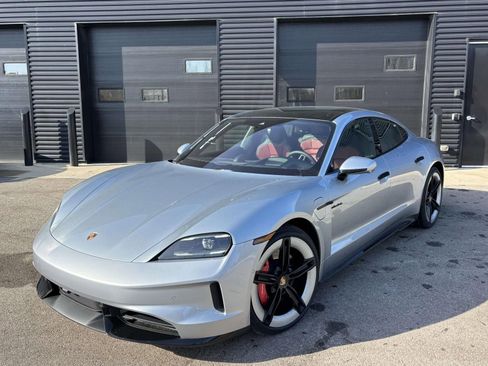 New 2026 Porsche Taycan GTS AWD/4WD image 6