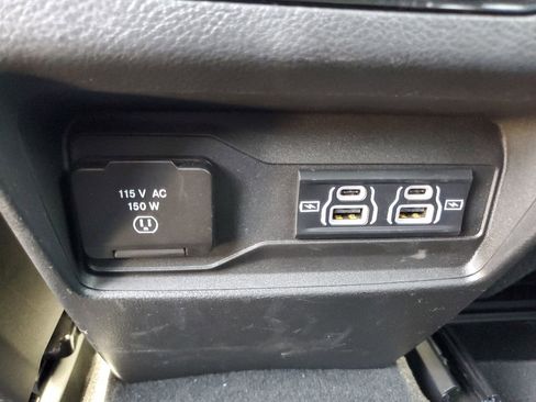 Used 2023 Jeep Grand Cherokee Altitude AWD/4WD image 27