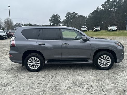 Used 2021 Lexus GX 460 Premium w/ Premium Package image 4