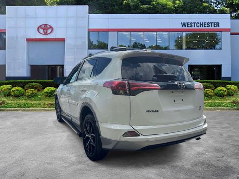 Used 2018 Toyota RAV4 SE w/ Power Extra Value Package AWD/4WD image 5