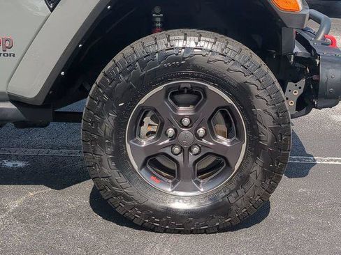 Certified 2021 Jeep Gladiator Rubicon w/ Safety Group AWD/4WD image 11