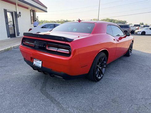 Used 2020 Dodge Challenger R/T Scat Pack RWD image 5