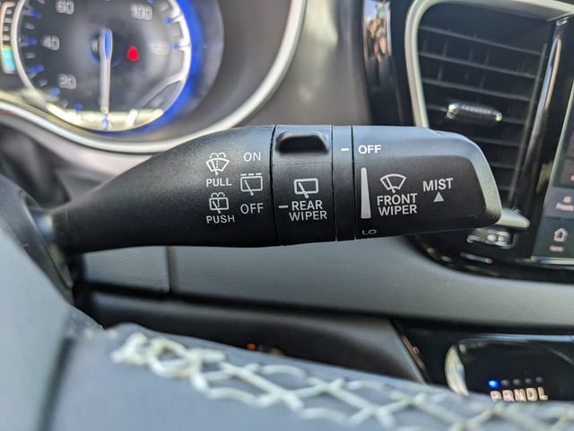 Used 2025 Chrysler Pacifica Select FWD image 29