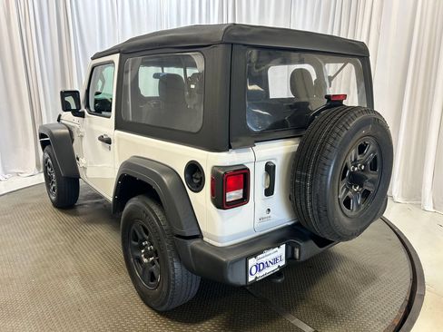Used 2021 Jeep Wrangler Sport AWD/4WD image 23