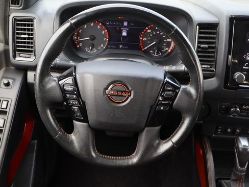 Used 2022 Nissan Frontier Pro-X RWD image 14